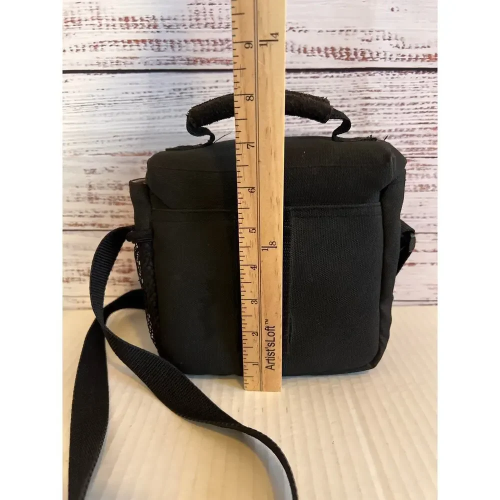 Samsonite small padded camera bag small electronics adjustable shoulder strap.